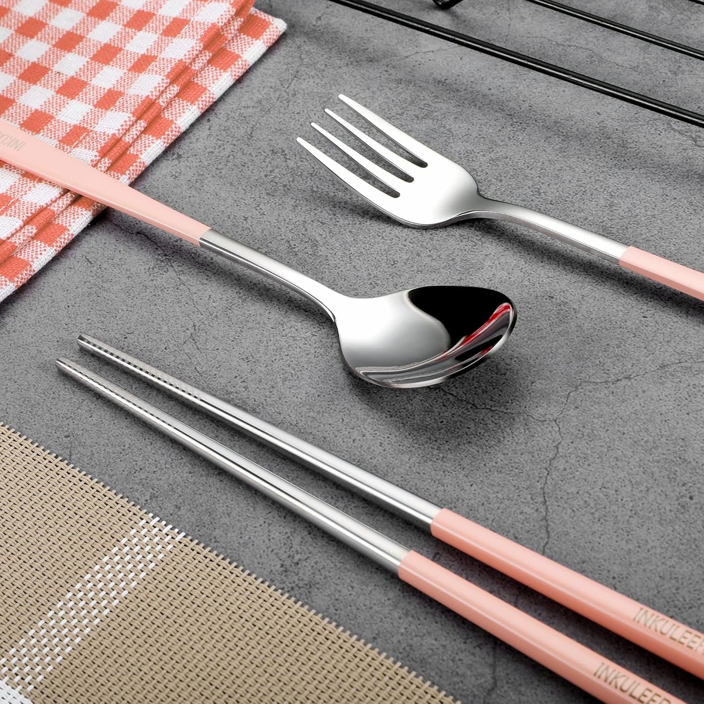 Travel cutlery set, 18/8 stainless steel cutlery, Reusable utensils set with case, Portable Silverware Lunch Box for Camping and Office(Pink)