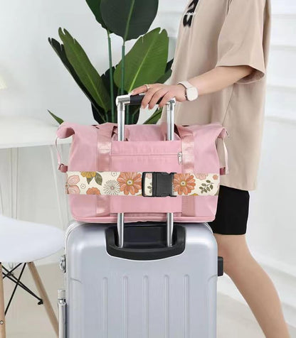 Luggage Straps for Suitcases Travel Belt Accessories, Cute Suitcase Strap, Adjustable Luggage Belt Strap, Heavy Duty with Quick-Release Buckle Luggage Strap Retro Boho Flowers