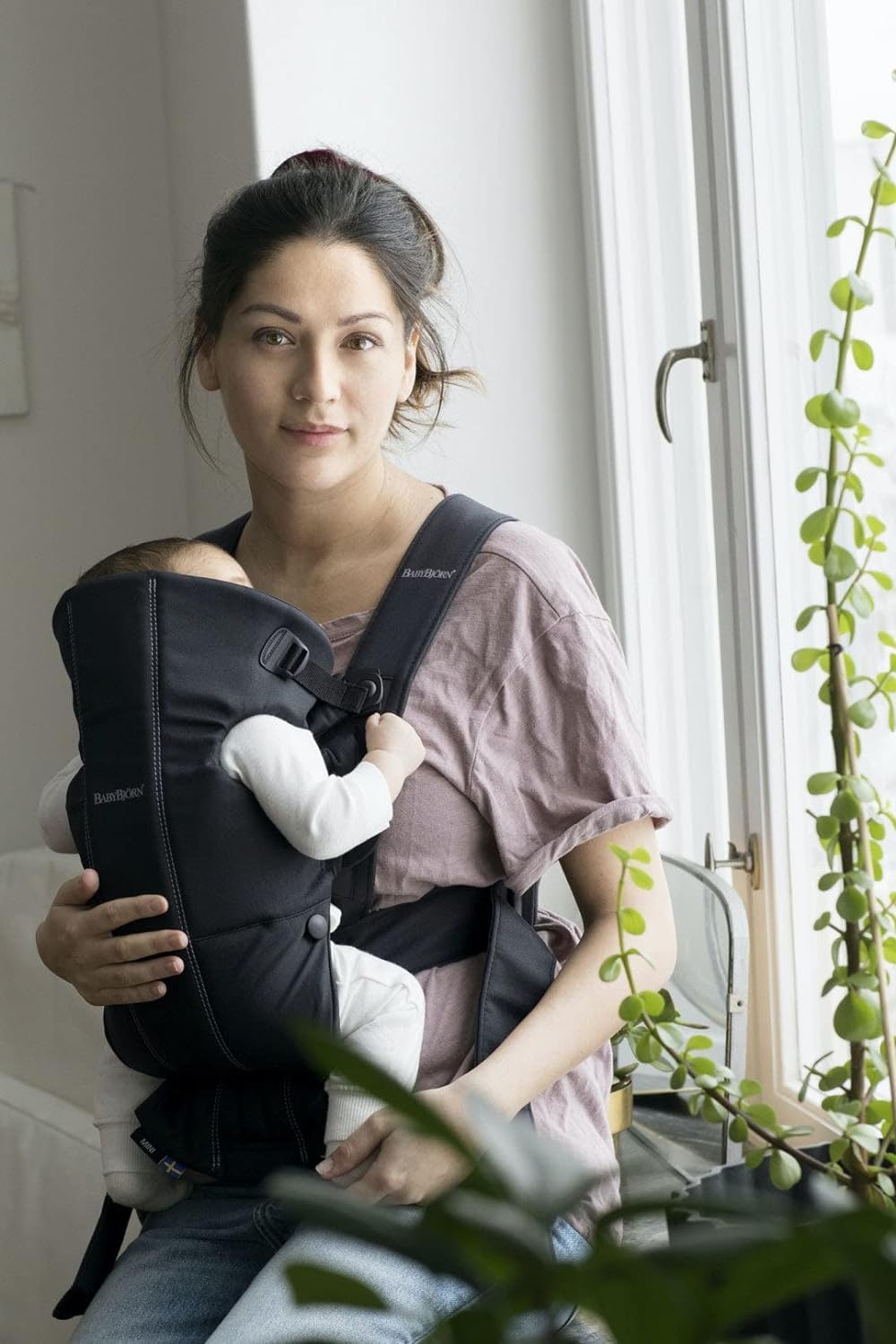 BabyBjörn Baby Carrier Mini, Cotton, Black
