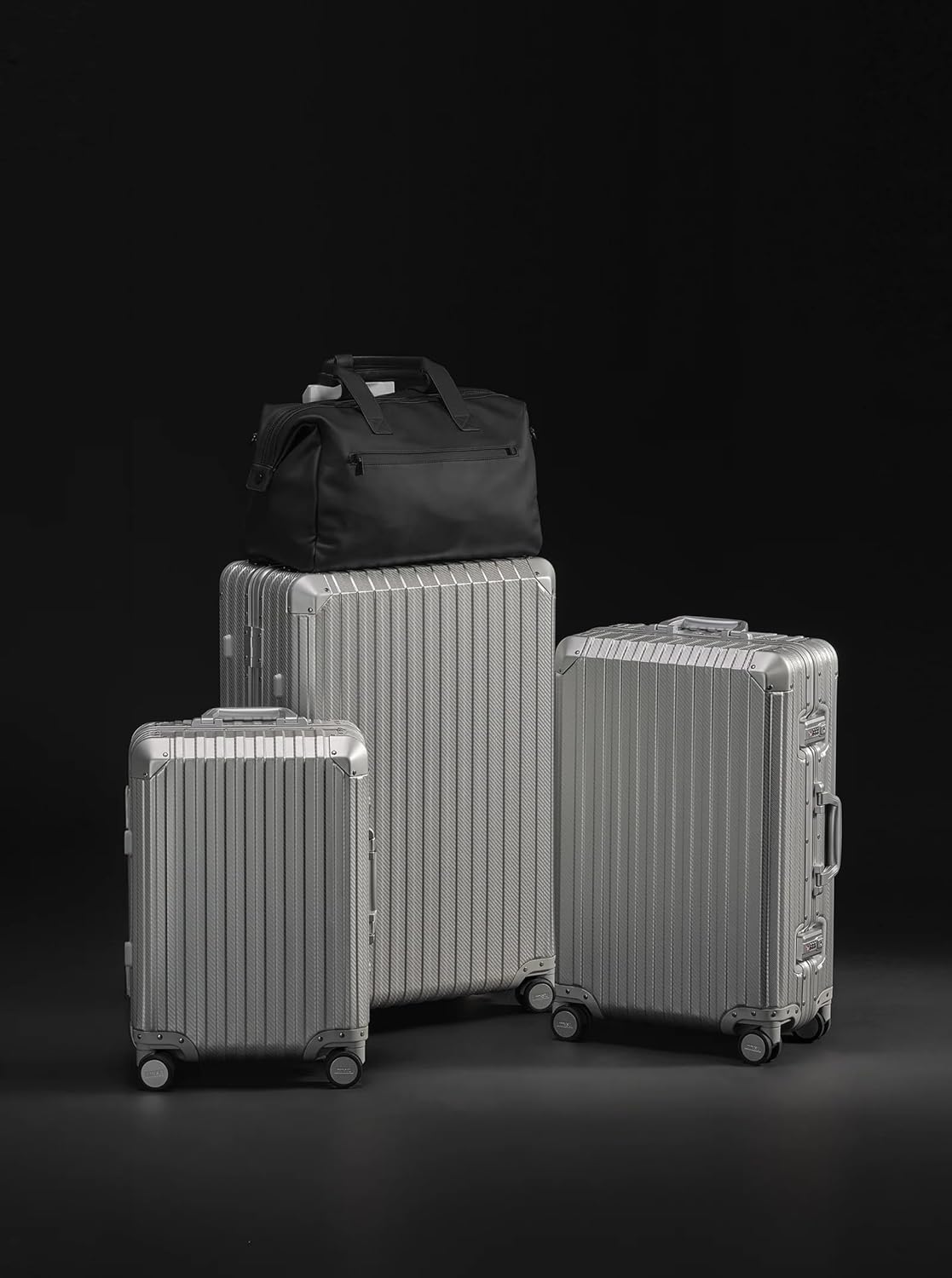 Mvst Luggage Premium All Aluminum Magnesium Carry On 20'' Lightweight Metal,Suitcase with Spinner Wheels Built-in Toiletry Set, Luggage Protector（silvery） (Silver, 20inch)