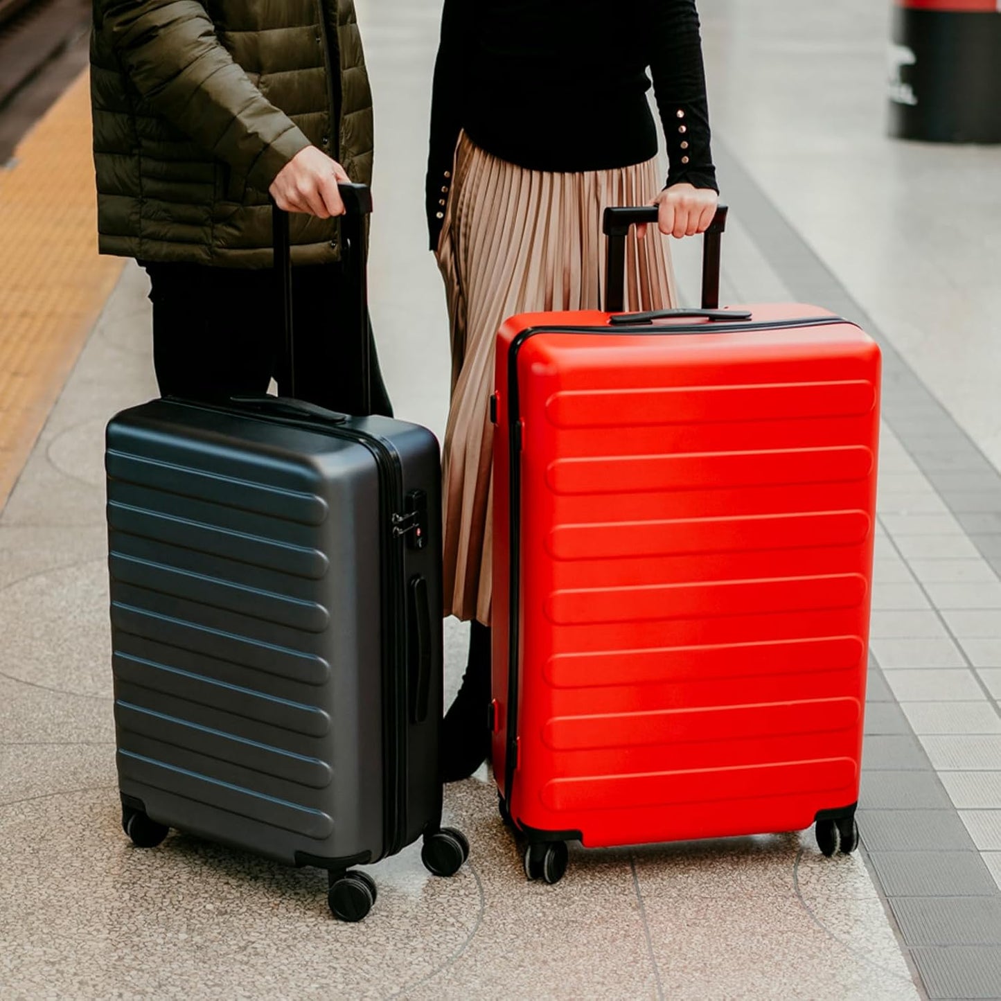 Carry on Luggage 22 X 14 X 9 Airline Approved, 20 Inch Luggage for 3-5 Days Travel, Double Spinner Wheels, 100% Hardshell PC, TSA Lock (06-Raspberry (Basic), Carry-On 20-Inch)
