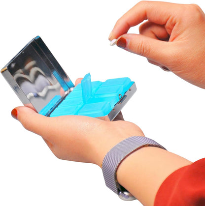 Cute and Portable Metal Pill Organizer – 8 Compartments, Elegant Chrome Finish, Ideal for Travel and Daily Use (Splash Cat)