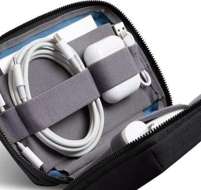 Bellroy Tech Kit Compact (Charger, Cables, Mouse, powerbank, USB Keys, dongles) - Black