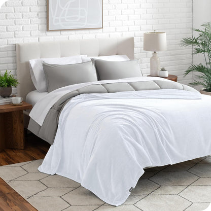 Bare Home Textured Fleece Blanket - Full/Queen - Ultra-Soft Lightweight for Bed, Sofa, and Couch - Luxury Microplush - Cozy Warm Blanket (Full/Queen, Chevron White)