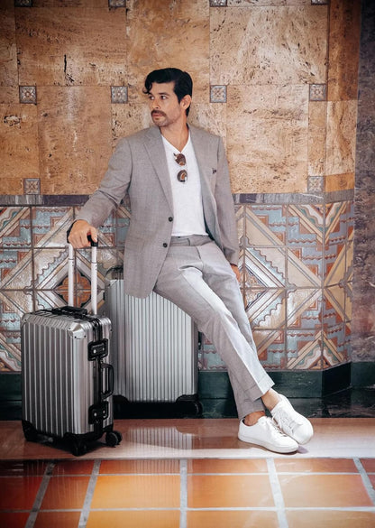 Mvst Luggage Premium All Aluminum Magnesium Carry On 20'' Lightweight Metal,Suitcase with Spinner Wheels Built-in Toiletry Set, Luggage Protector（silvery） (Grey, 20inch)