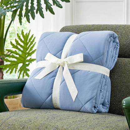 Cozy Bliss Cooling Blanket for Hot Sleepers, Q-Max 0.4 Cooling Comfort King Size, Cold Blankets for Night Sweats Sleeping, Ultra-Cool Lightweight Breathable Summer Blanket for Bed