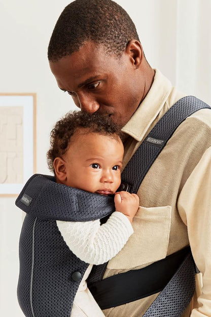 BabyBjörn Baby Carrier Mini, Anthracite, 3D Mesh | Newborn Carrier (7-25 lbs), Ergonomic, Easy-to-Use