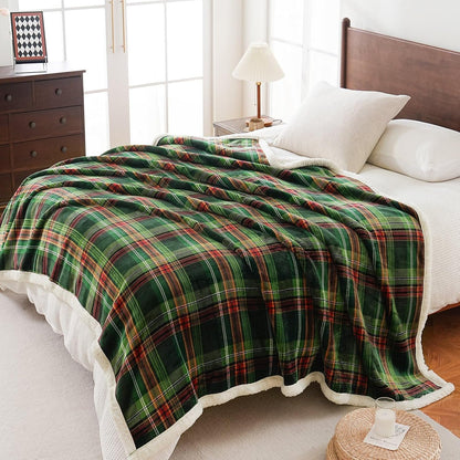 PU MEI Sherpa Fleece Throw Blanket 80" x 90" Reversible Plush Fluffy Large Big Blanket Lattice Flannel Blankets for All Season Use, Chrismas Green