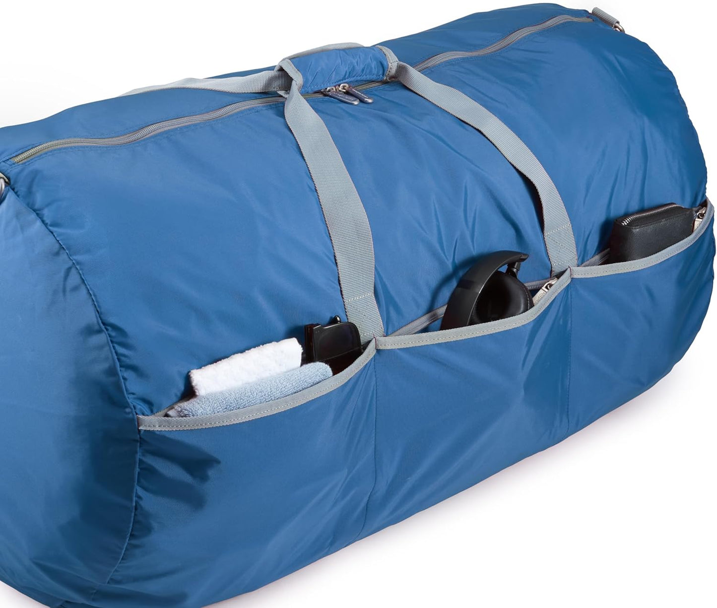 Amazon Basics 32" Extra Large Foldable Duffle Bag for Travel & Storage, with Exterior/Interior Zippered Pockets, Lightweight/Durable Nylon Material, 50-LBS Capacity, 9254 Cubic Inch (150L), Navy Blue