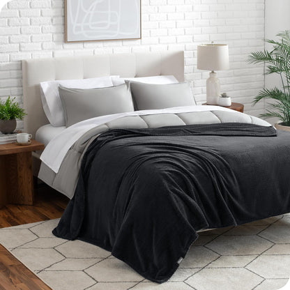 Bare Home Textured Fleece Blanket - Twin/Twin Extra Long - Ultra-Soft Lightweight for Bed, Sofa, and Couch - Luxury Microplush - Cozy Warm Blanket (Twin/Twin XL, Chevron Black)